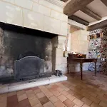 La Treille De La Place Feriehus Montsoreau